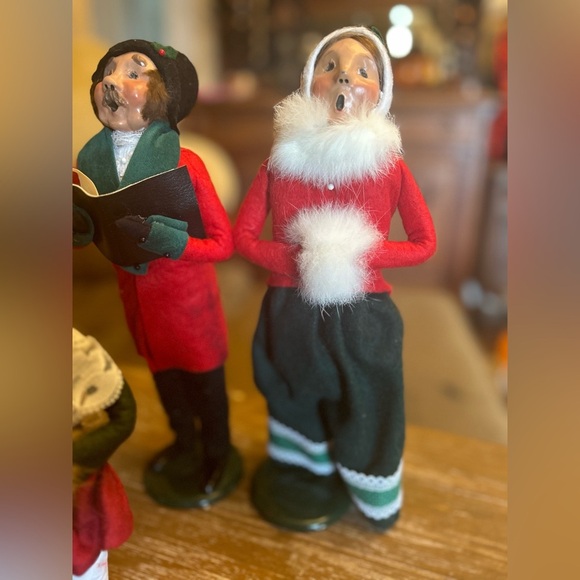 Vintage 1990/91 Beyers Choice The Carolers Christmas Doll Figures - Picture 5 of 9